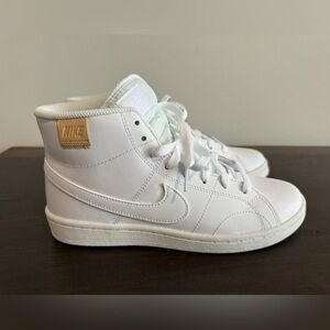 Nike Court Royale 2 Mid White Women’s Size 8 70s & 80s Vibe EUC Shoes Sneakers